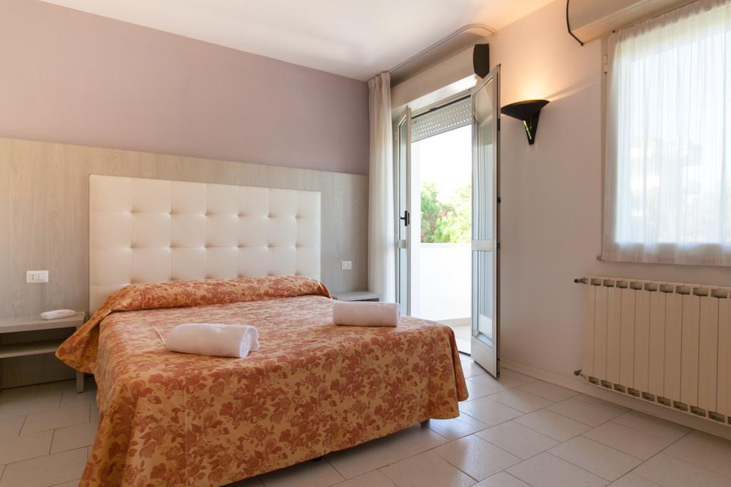 Hotel Suisse Milano Marittima Exterior foto